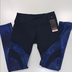 Calia by Carrie Underwood workout pants size m